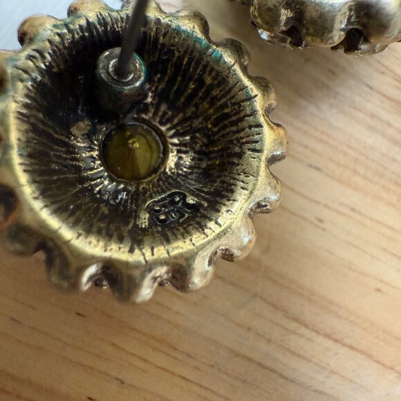 Banana Republic Crystal Cluster Stud Earrings Vintage-Inspired Gold-Tone - Picture 6 of 10